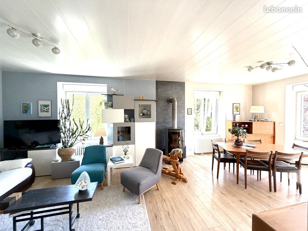 Maison 9 pièces 220 m² · à Montbéliard · 220 m² · 349 000 €