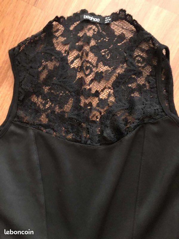 Robe Boohoo Multicolore Taille 36 - Style Robe Pull Manches Longues - Neuve Avec étiquette
