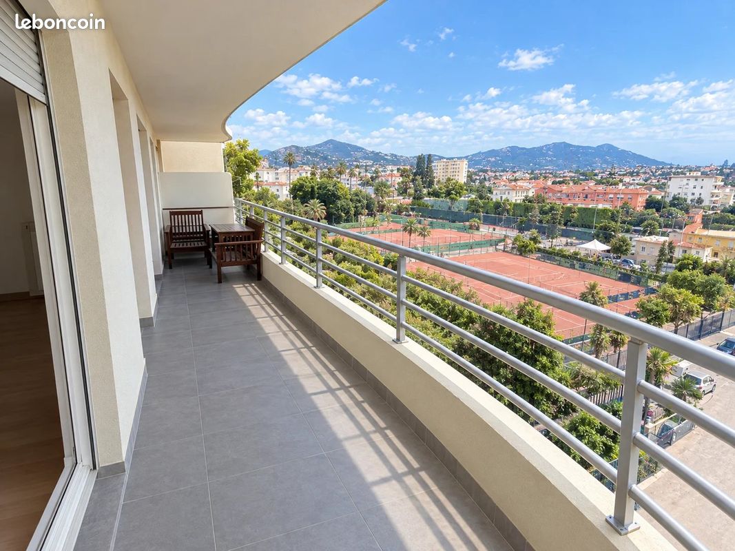 Appartement 2 pièces 61 m² · à Nice · 61 m² · 305 000 €