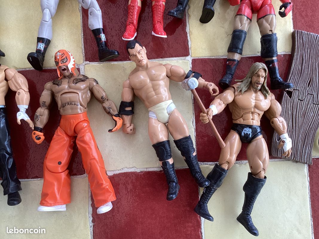 17 figurines de catch (image 4)