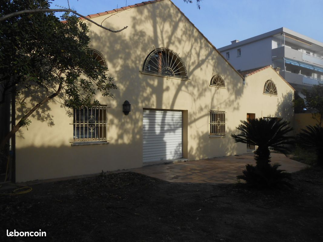 Maison 6 pièces 197 m² · à La Crau · 197 m² · 575 000 €