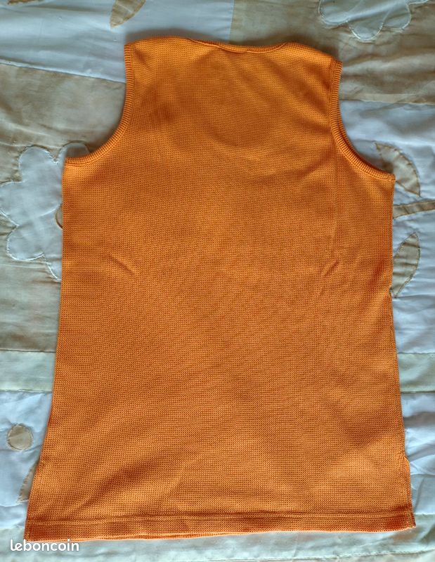 Tee-shirt neuf sans manche 38/40 (image 5)