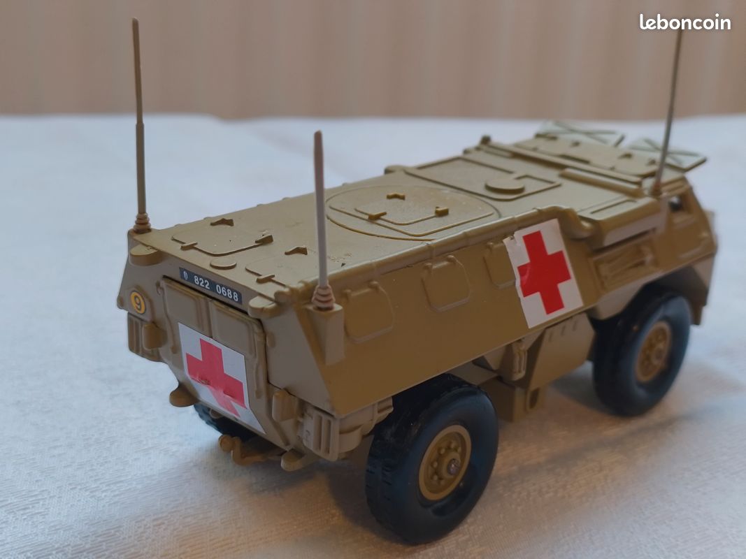 Solido Vab 4x4 6027 militaire 1/50 - Modélisme