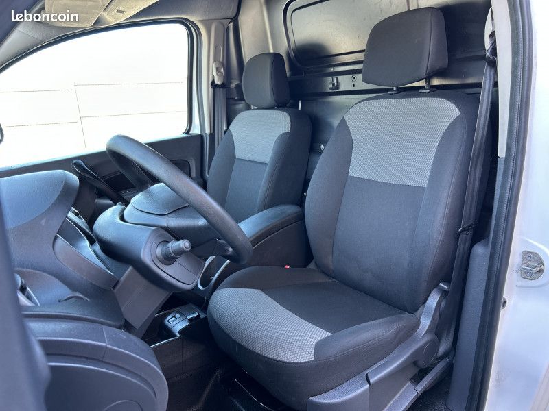 Renault KANGOO II EXPRESS 1.5 DCI 90CH EXTRA R-LINK Motricité Renforcée (image 9)