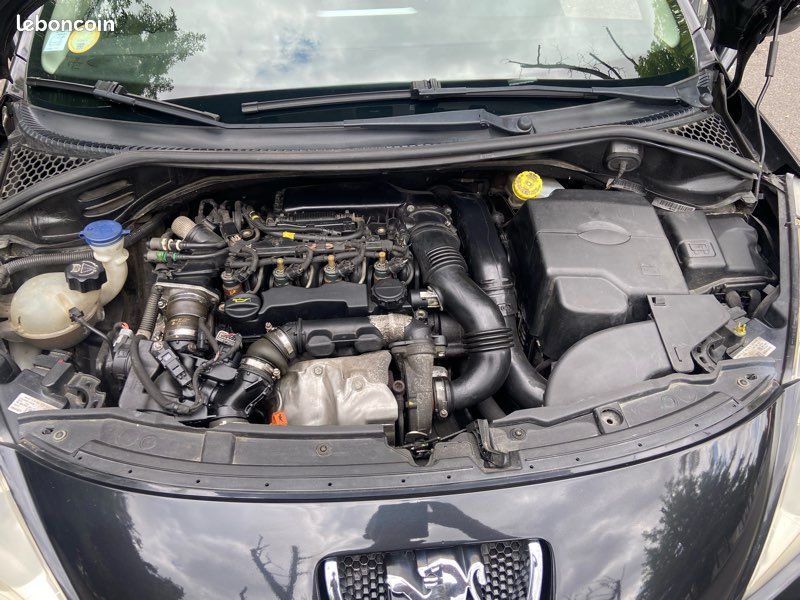 Peugeot 207 CC Cabriolet 1,6 HDI Sport Pack avec changement moteur embrayage distribution contrôle CT Ok (image 4)