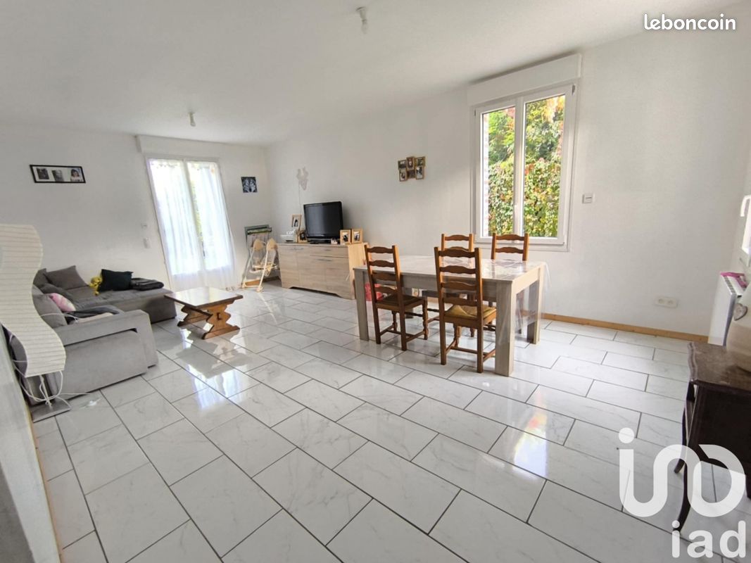 Maison 6 pièces 134 m² · à Charmont-sous-Barbuise · 134 m² · 199 000 €
