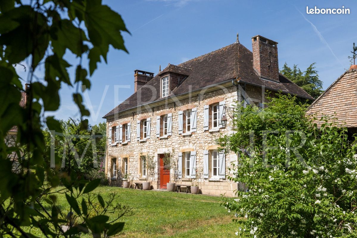 Maison 17 pièces 392 m² · à Vernon · 392 m² · 795 000 €