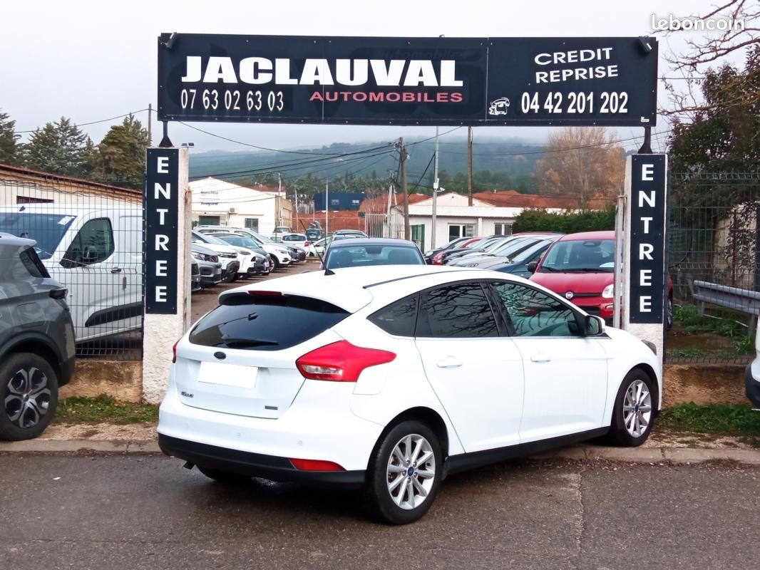 Ford Focus 1.0 EcoBoost 125 S&S Titanium (image 3)