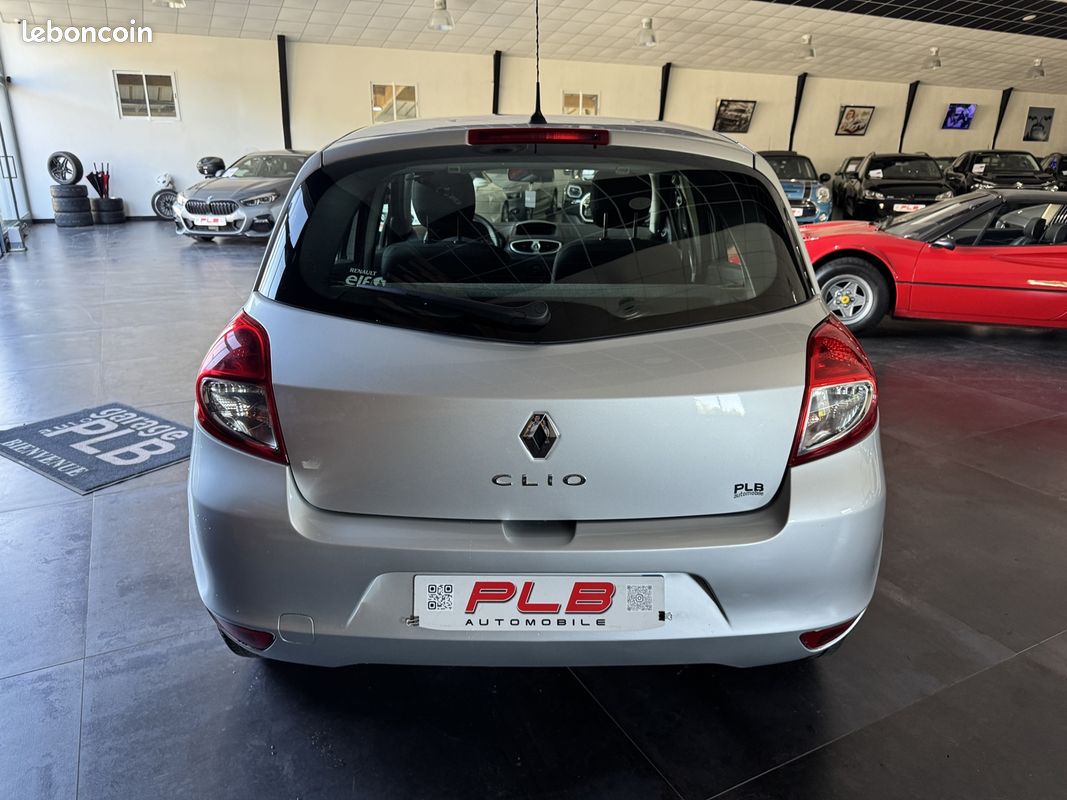 Renault CLIO III 1.2 16V 75CH 5P 30 800 KM 1 ERE MAIN PLB AUTO (image 6)