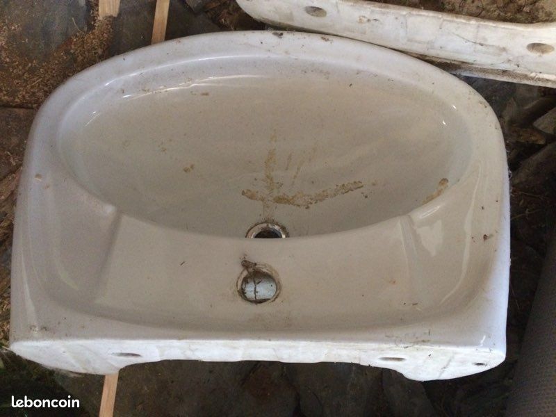 Lavabo sur colonne (image 1)