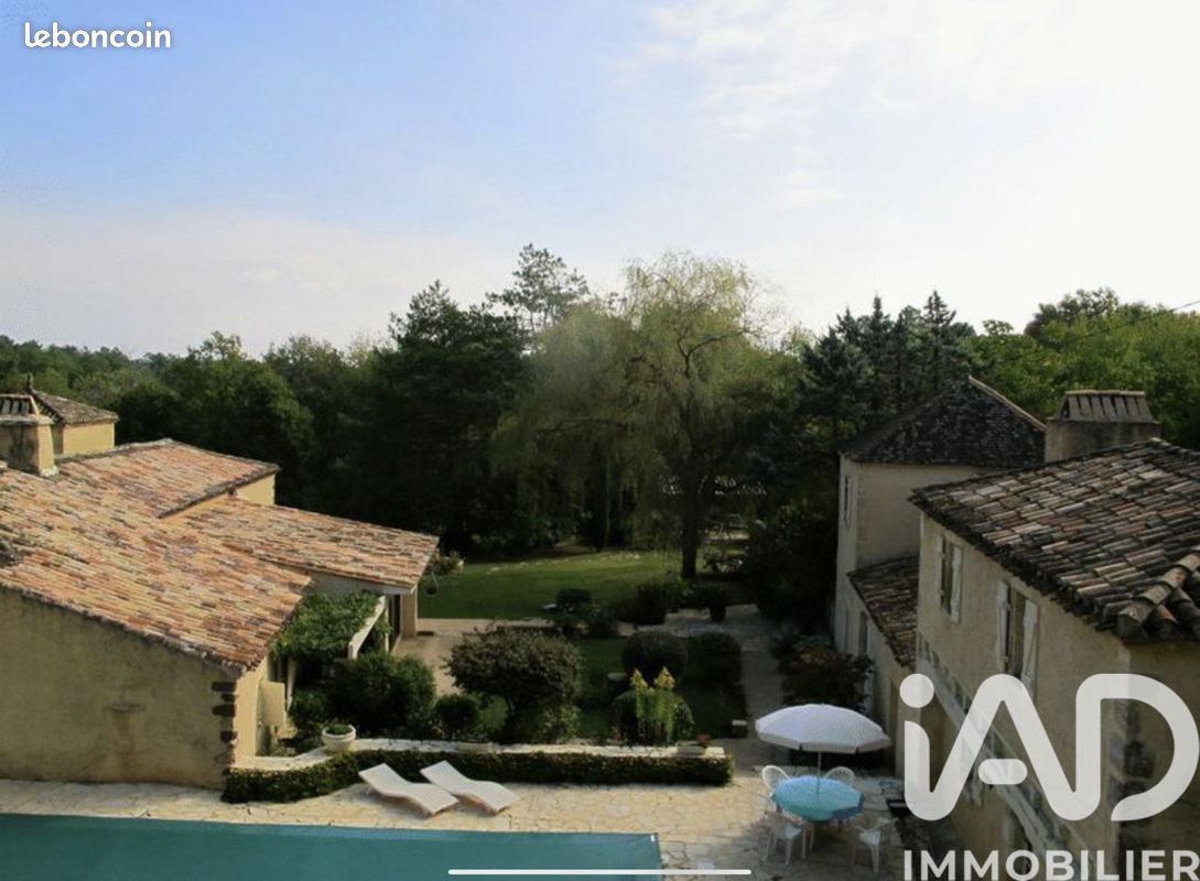 Propriété 10 pièces 305 m² (image 14)