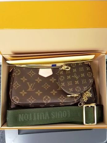 Bonnet, bob, béret Louis Vuitton d'occasion - Annonces accessoires et  bagagerie leboncoin