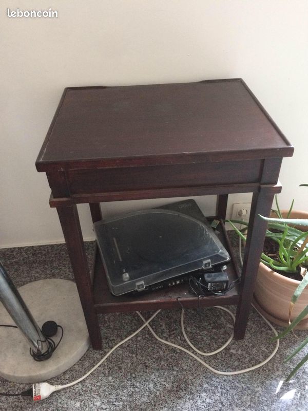 Table en bois (image 2)