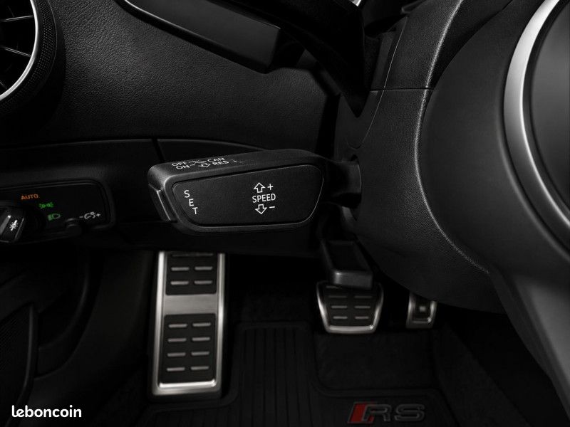 Audi TT RS 2.5 TFSI 400CH QUATTRO S TRONIC 7 25th ANNIVERSAIRE (image 11)