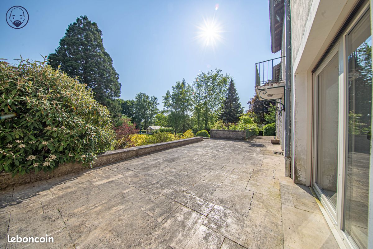 Propriété 10 pièces 314 m² (image 7)