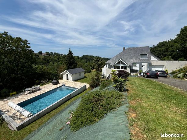 Maison 5 pièces 240 m²