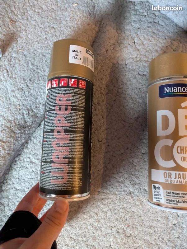 2 bombes de peinture doré très bon état (image 2)