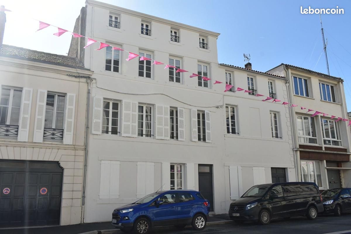 Appartement 1 pièce 57 m² · à Rochefort · 57 m² · 641 €/mois