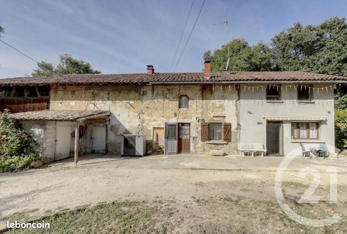 Maison 5 pièces 110 m² · à Saint-Jean-sur-Reyssouze · 110 m² · 212 000 €