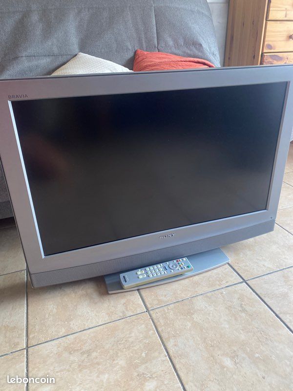 TV Sony 32pouces Bravia + décodeur TNT gratuit (image 1)