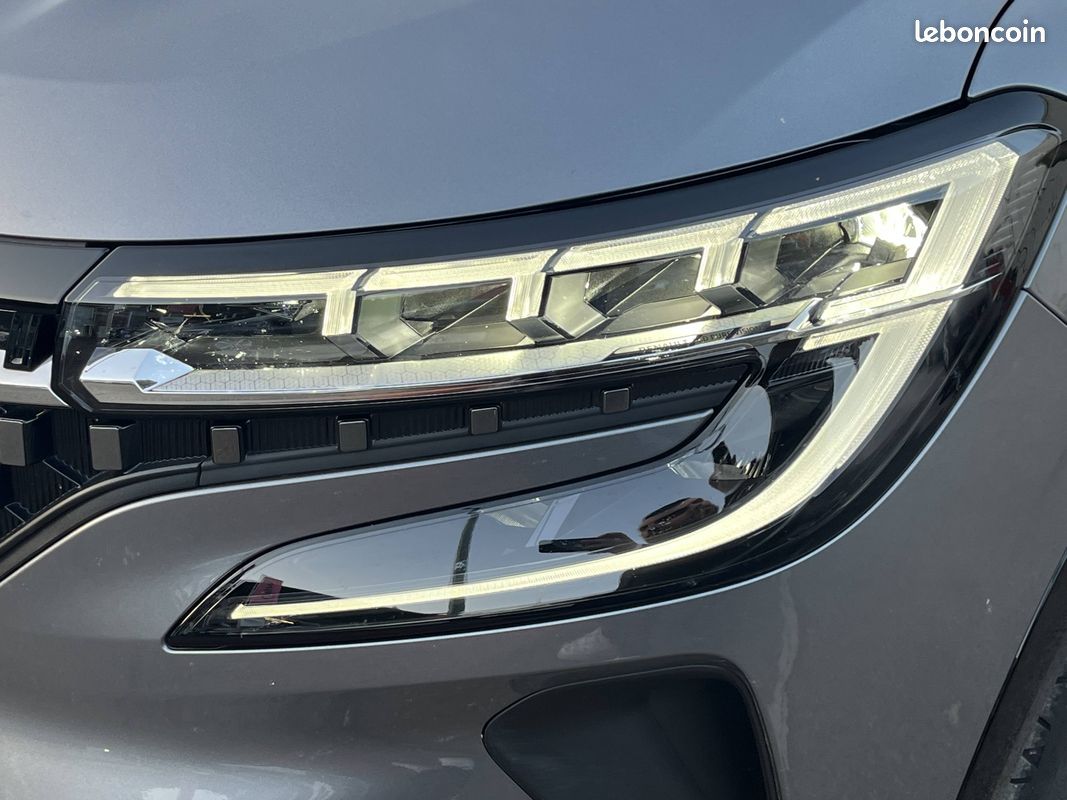 RENAULT Austral E-Tech hybrid 200 Techno (image 22)