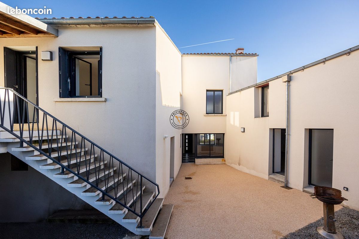 Maison 9 pièces 193 m² · à Saint-Jean-de-Boiseau · 193 m² · 571 000 €