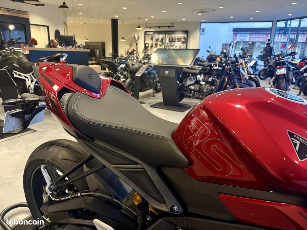 Triumph STREET TRIPLE 765 RS (image 17)