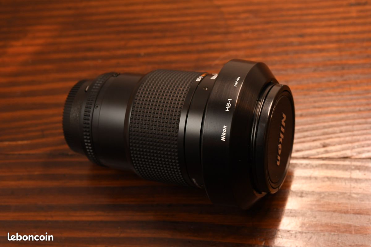 Objectif Nikon AF-D 35-70mm F/2,8 – Zoom Standard Pro – Avec Pare-soleil HB-1