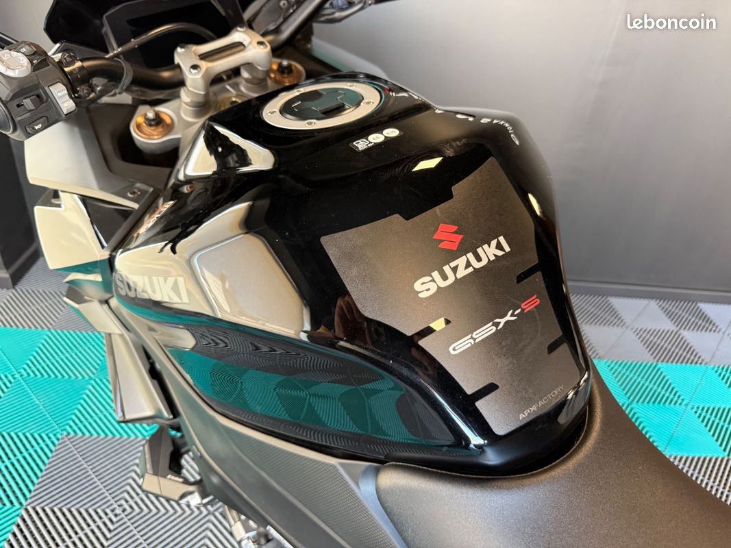 Suzuki GSX-S 1000 GT - 1ère main / GPS Tomtom / Bagagerie / Bulle haute Ermax (image 26)