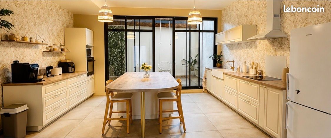 Maison 6 pièces 186 m² · à Pinet · 186 m² · 440 000 €