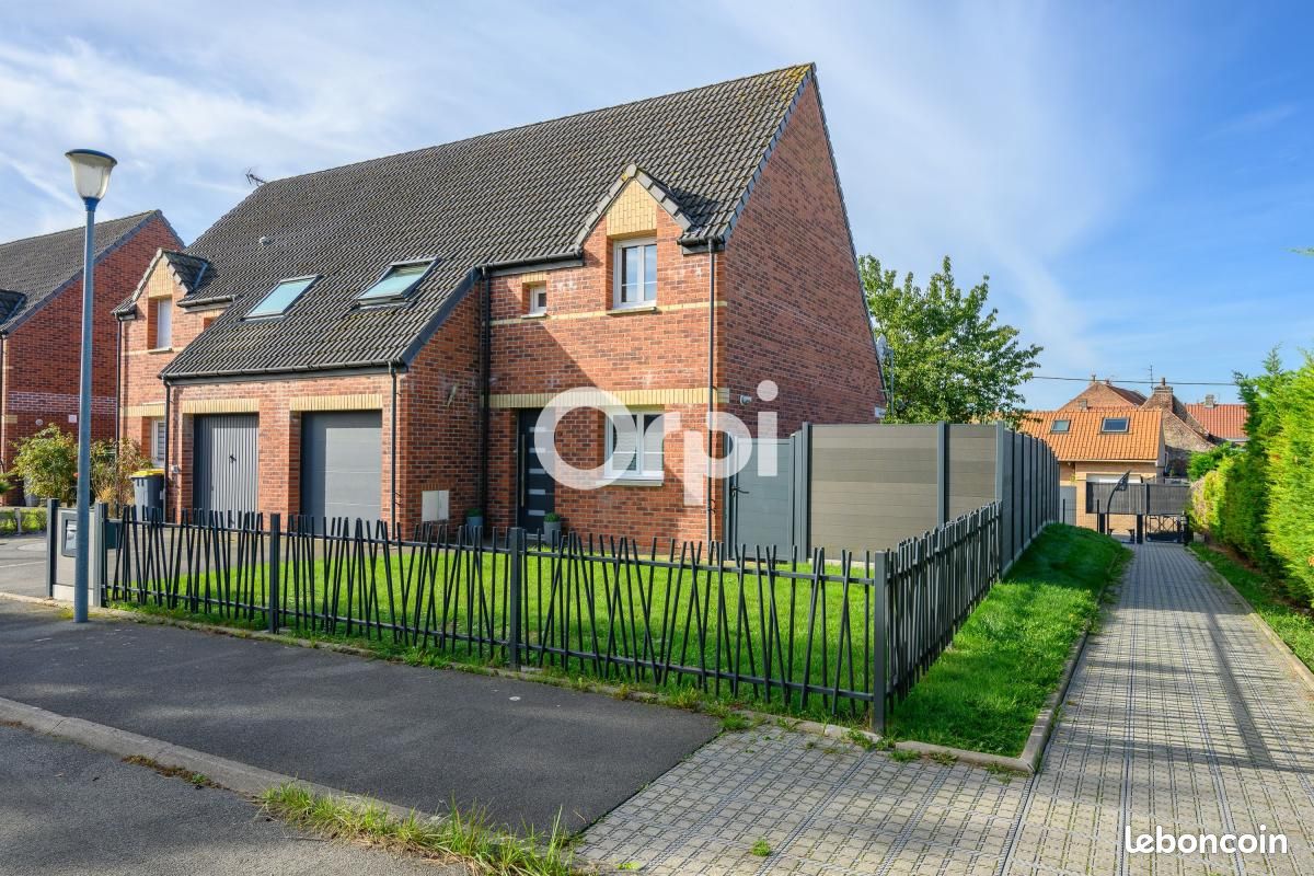 Maison 5 pièces 100 m² · à Wavrin · 100 m² · 289 800 €