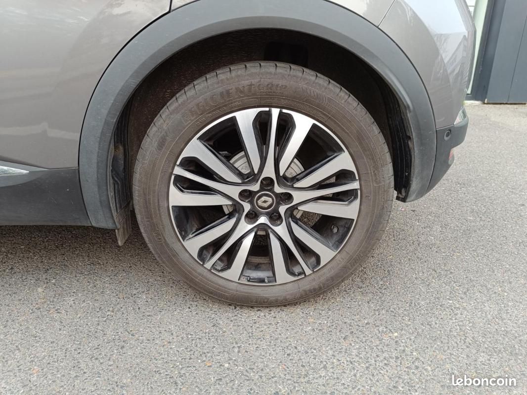 Renault Captur TCe 140 EDC FAP - 21 Initiale Paris (image 28)
