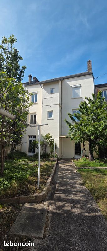 Maison 7 pièces 127 m² · à Montbazon · 127 m² · 327 000 €
