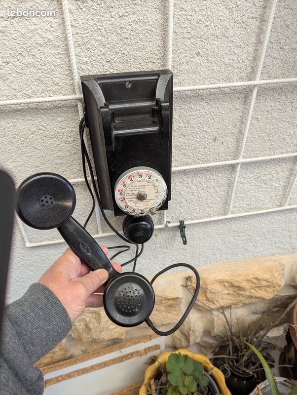 Téléphone ancien (image 2)