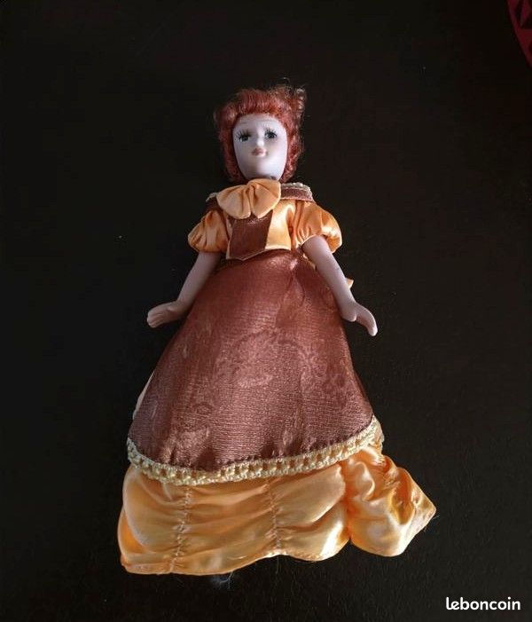 RAVISSANTE PETITE POUPÉE ANCIENNE DEP TAILLE 3