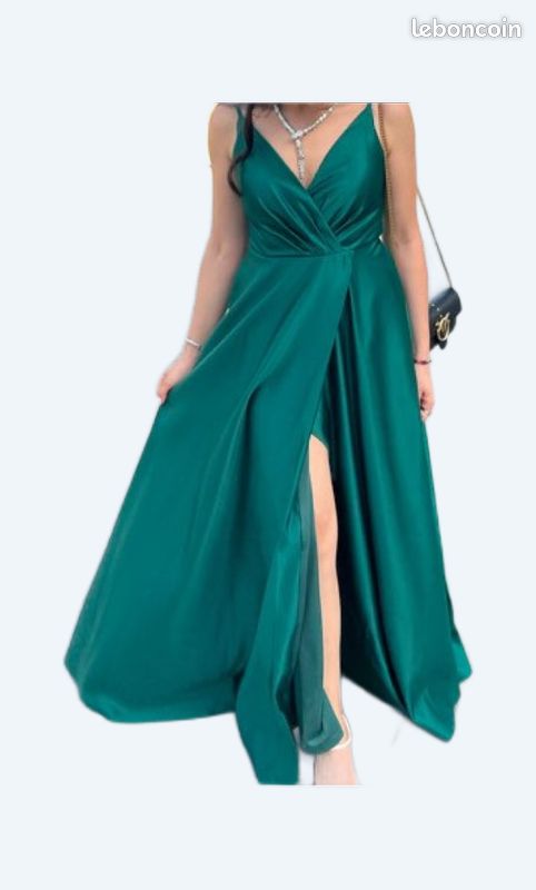 Robe (image 1)