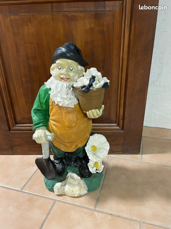 Vend nain de jardin hauteur 55 cm (image 1)