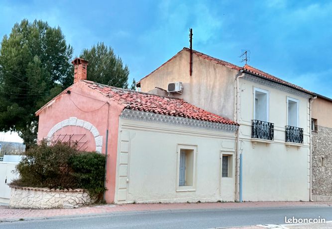 À Vendre – Maison T4 avec Terrasse, Garage et Extérieur à Gigean