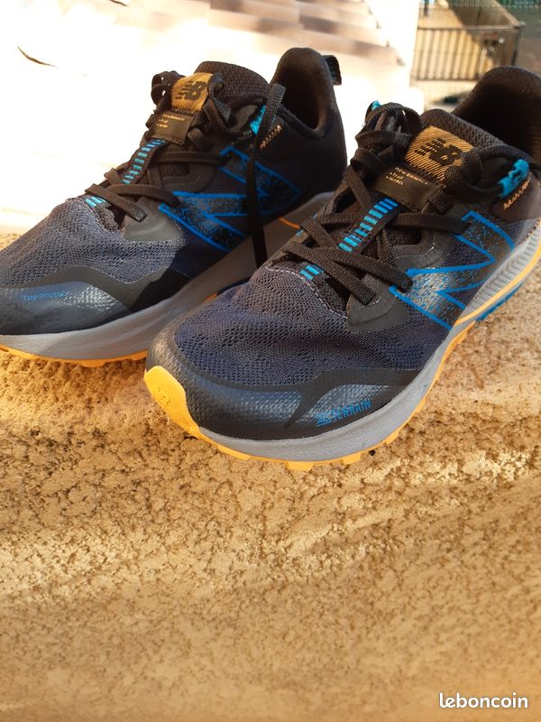 Chaussures de trail homme NEW BALANCE taille 42 (image 2)
