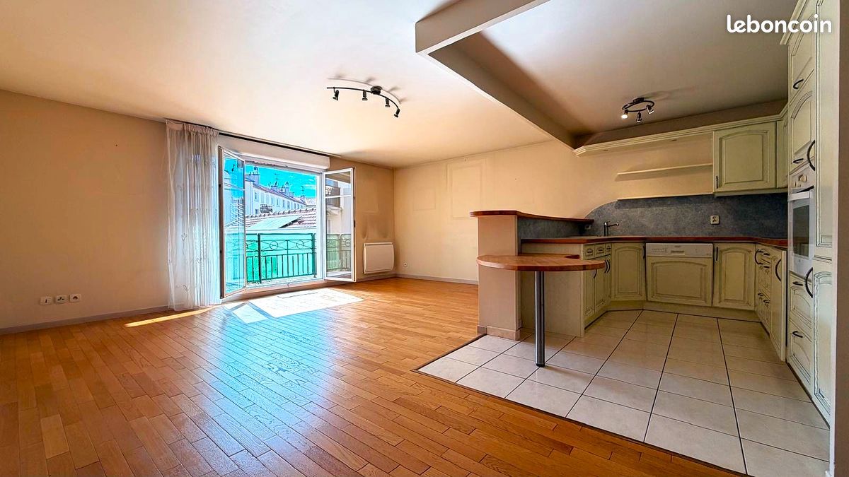 Appartement 4 pièces 84 m² · aux Pavillons-sous-Bois · 84 m² · 240 000 €