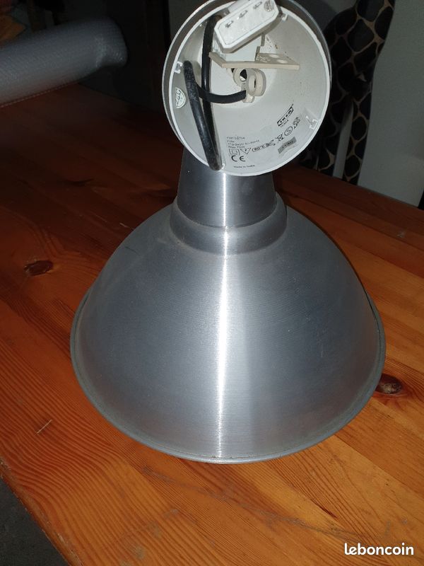 Lustre (image 1)
