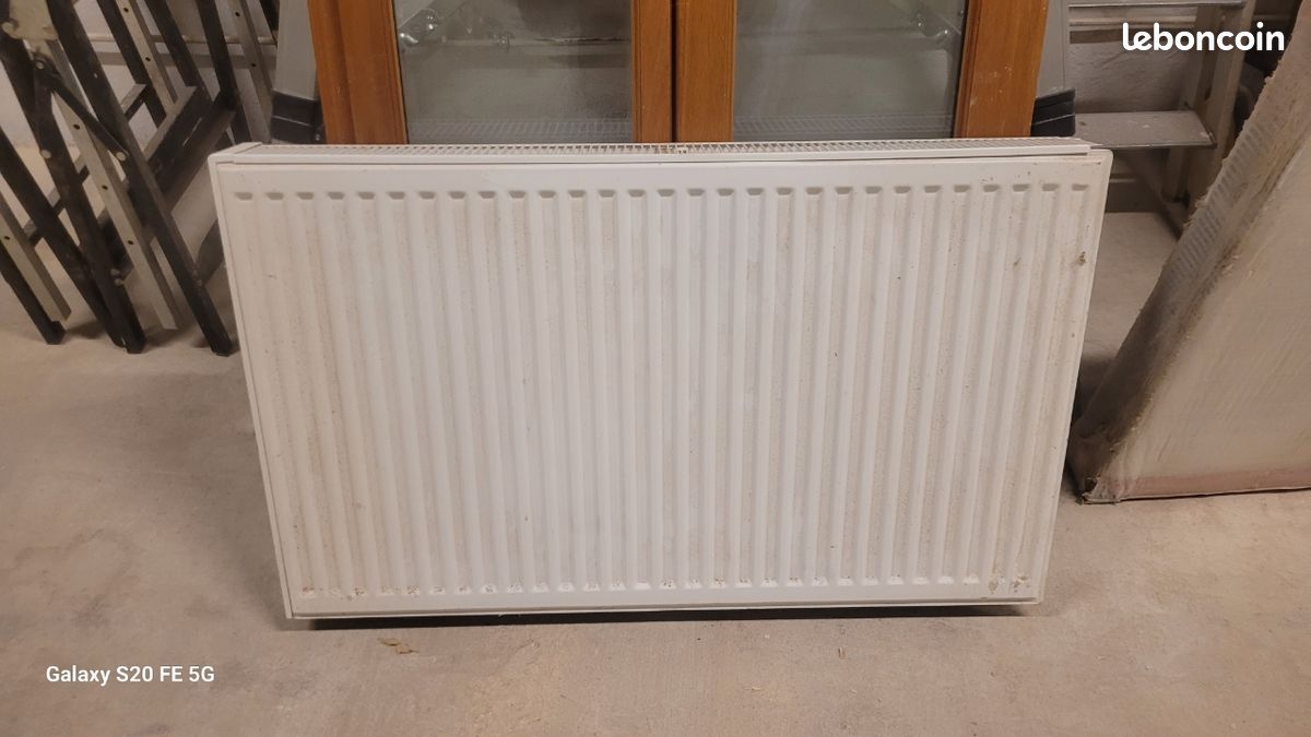Radiateur acier (image 1)