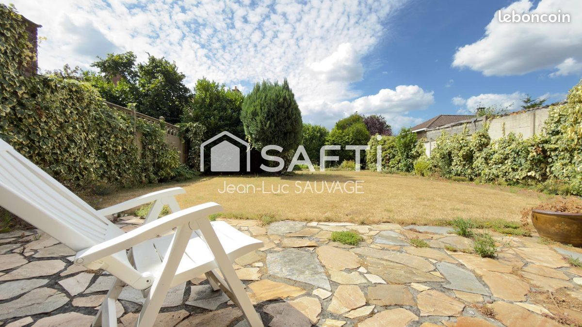 Maison 10 pièces 220 m² · à Tourcoing · 220 m² · 449 900 €