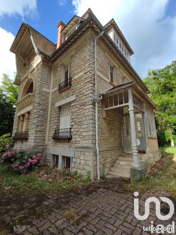 Maison 10 pièces 215 m²