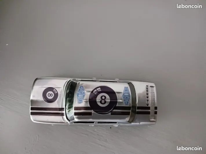 1/43 renault 8 gordini miniature (image 3)