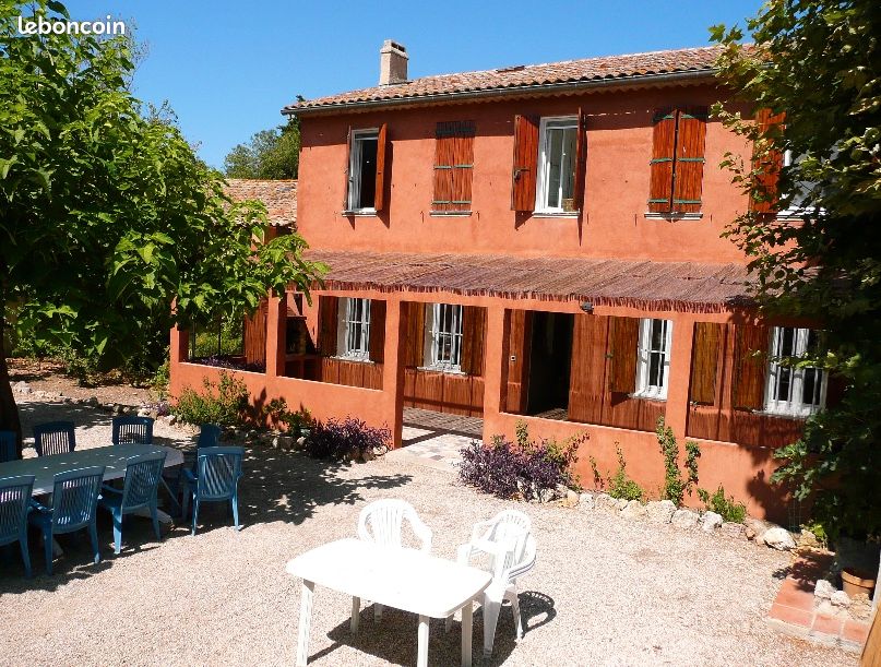 Maison 8 pièces 180 m² · à La Garde · 180 m² · 2 500 €