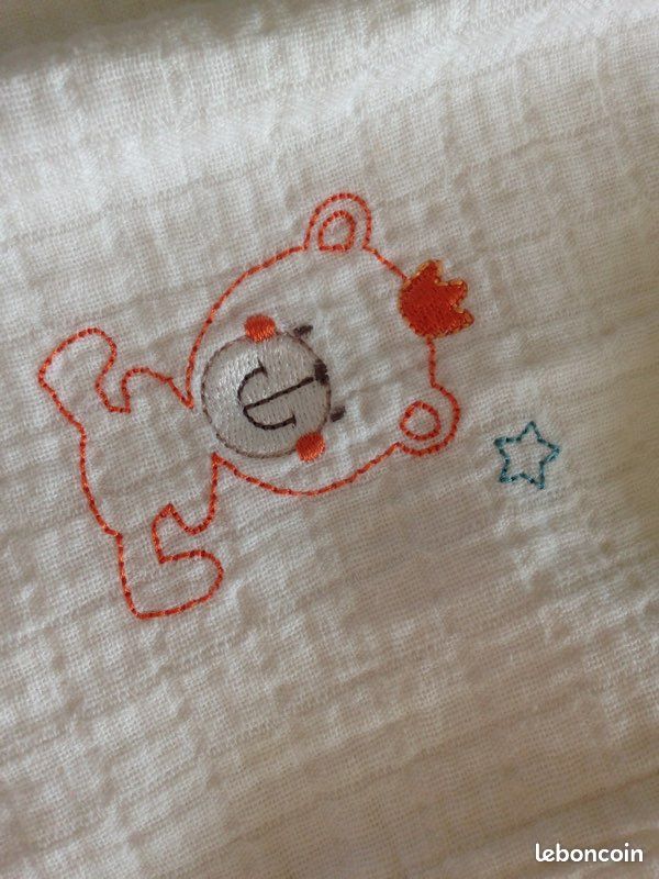 Ensemble de langes bébé broderies (lreboul) (image 2)