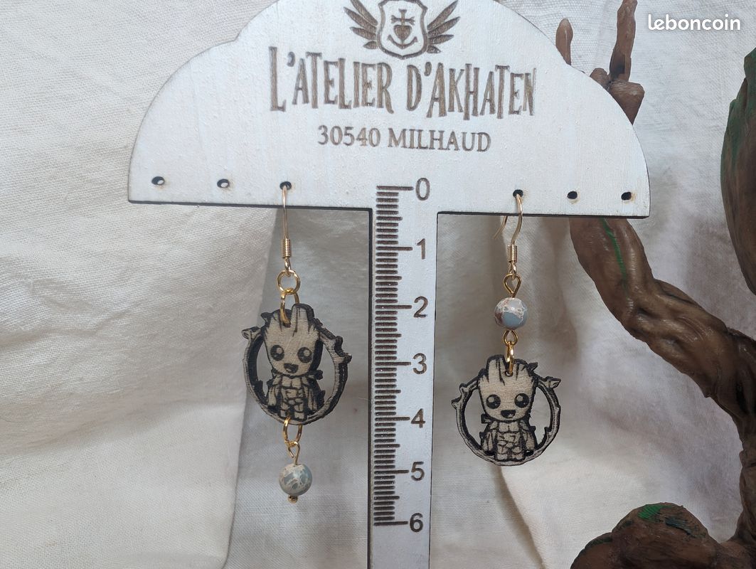 Boucles d'oreilles asymétriques en bois Groot (image 2)