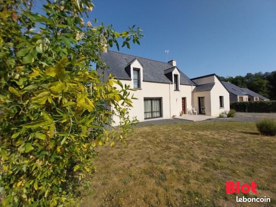 Maison 6 pièces 153 m² · à Coësmes · 153 m² · 309 750 €