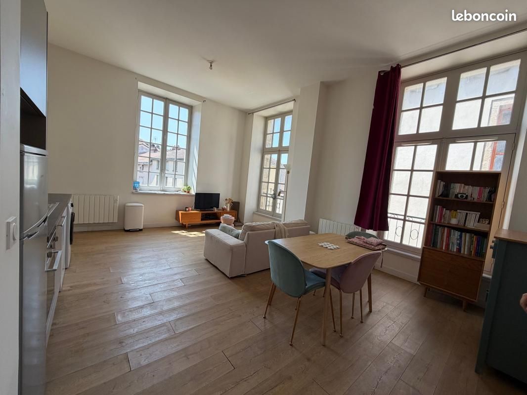 Appartement 1 pièce 49 m² · à Limoges · 49 m² · 570 €
